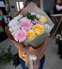 Букет цветов из:  Герберы, Розы и Хризантемы в Мисайлово