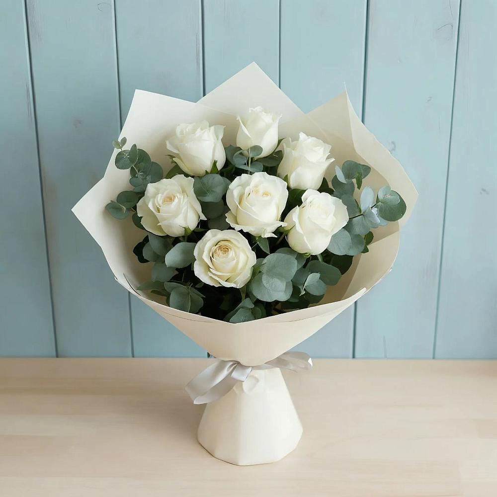 Букет Белые розы в Эвкалипте в Мисайлово
