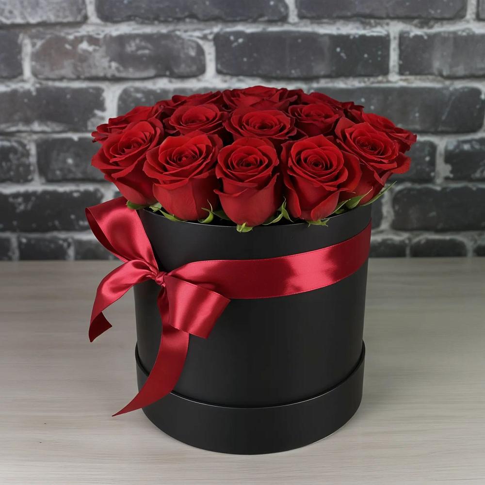 Цветочная композиция из Розы в шляпной коробке в Мисайлово