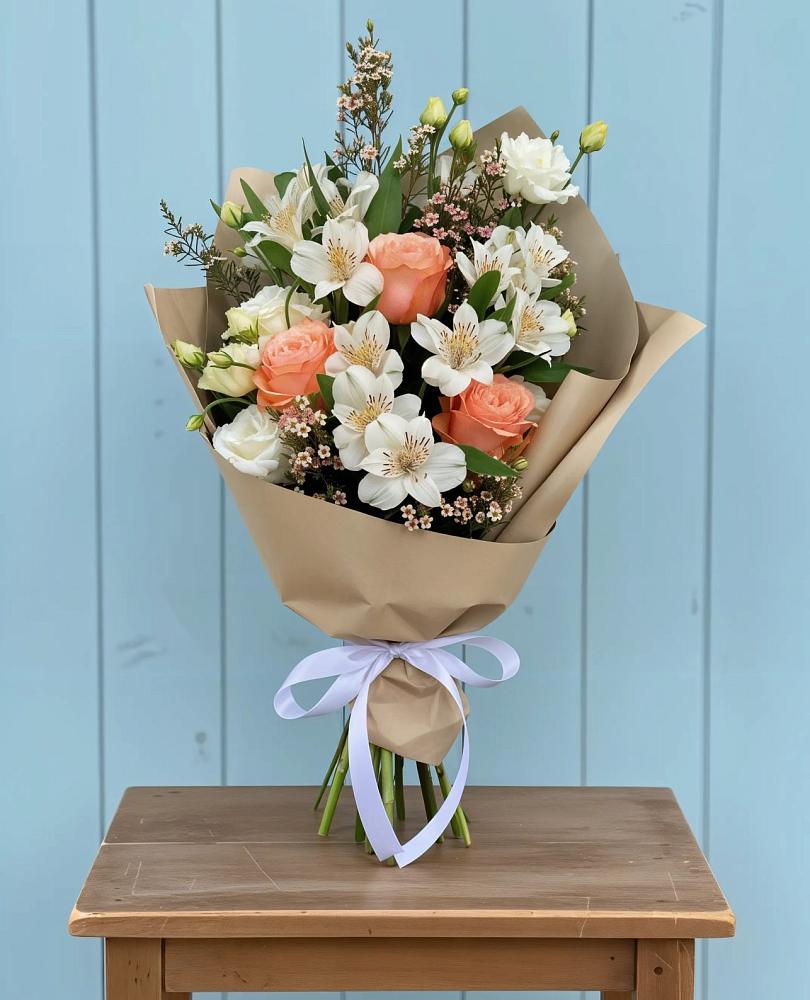 Букет цветов из: Альстромерии, Лизиантусы, Розы и Хризантемы в Мисайлово