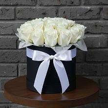 Цветочная композиция из Розы в шляпной коробке #REPLACE_PRED# Мисайлово